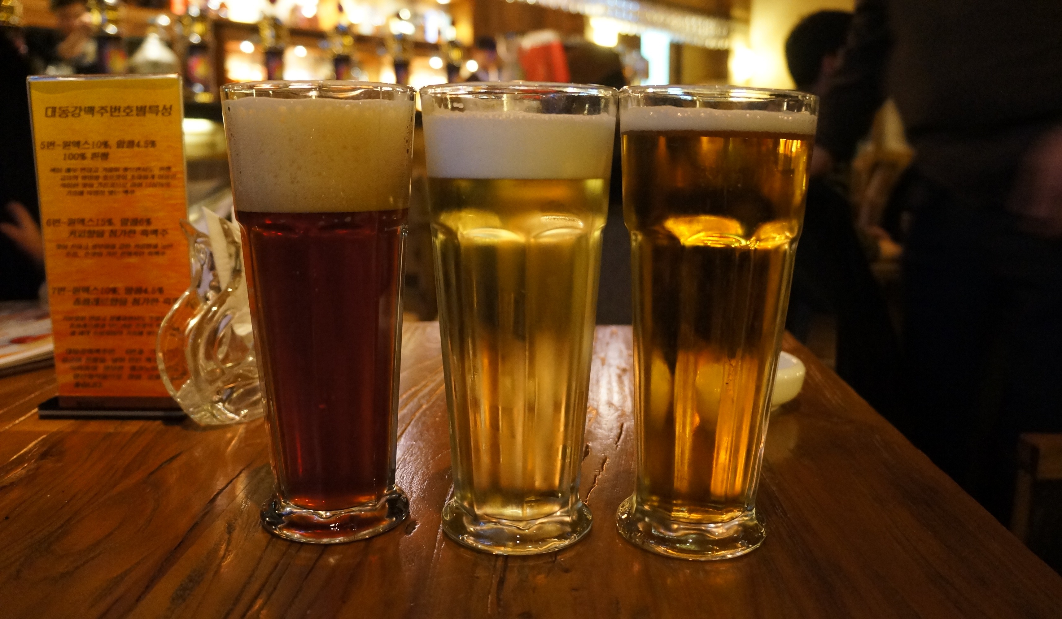 Craft_Beer_at_the_Taedonggang_Microbrewery_No-_3_(12329931855)